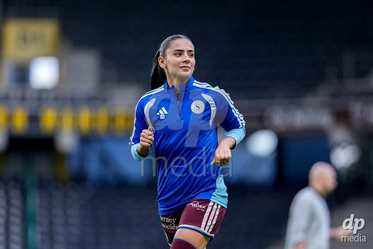 Switzerland: AXA Womens Super League 2026/27, BSC YB Frauen vs Servette FC Chenois Feminin - Wankdorf Stadium, Bern: Meriame Terchoun (25 Servette FC Chenois Feminin) warming up