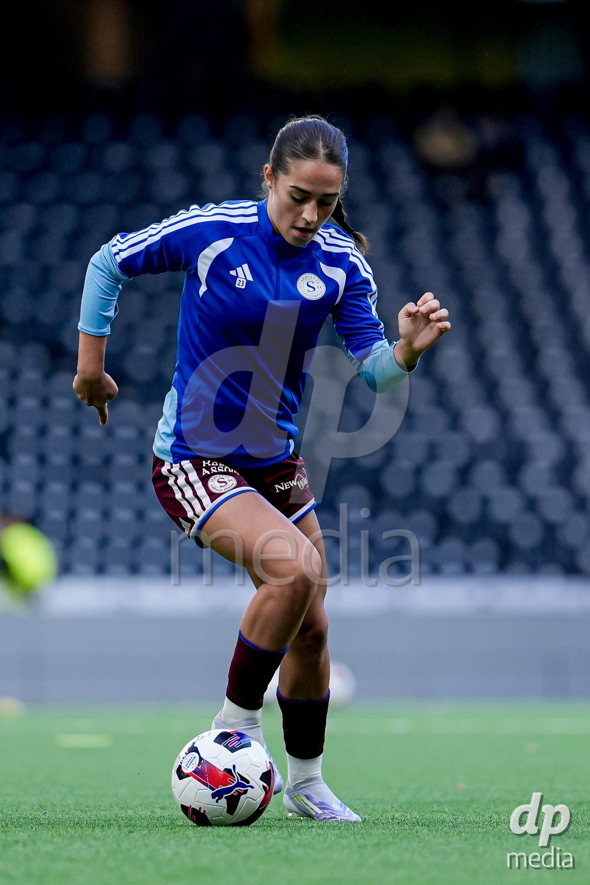 Switzerland: AXA Womens Super League 2026/27, BSC YB Frauen vs Servette FC Chenois Feminin - Wankdorf Stadium, Bern: Amina Muratovic (Amina MuratoviÄ) (23 Servette FC Chenois Feminin) warming up