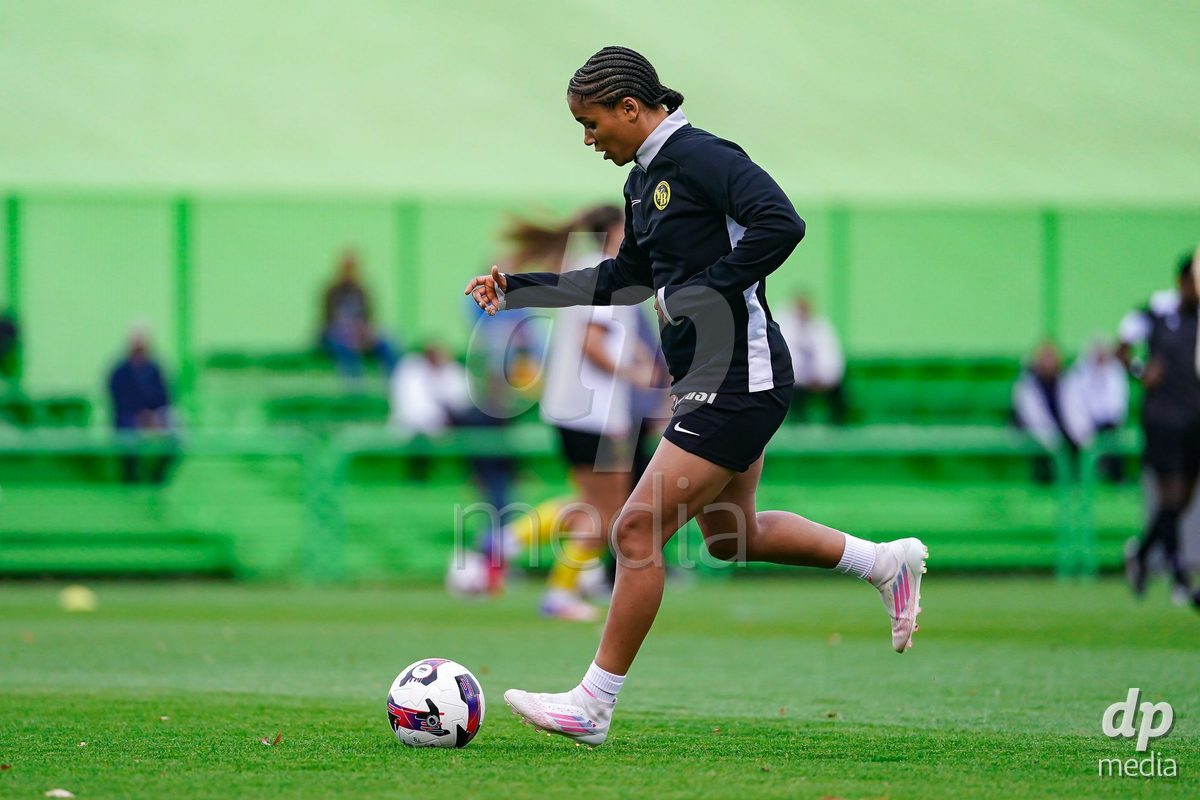 ZURICH, SWITZERLAND - September 9: Josephine Bonsu of BSC YB Frauen warming up during the AXA Women's Super League match between FC Zurich and BSC YB Frauen at Herrenschurli on September 9, 2026 in Zurich, Switzerland.