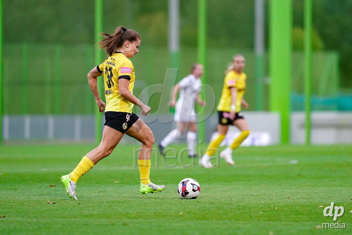 ZURICH, SWITZERLAND - September 9: Emilie Bernhardt of BSC YB Frauen controls the ball during the AXA Women's Super League match between FC Zurich and BSC YB Frauen at Herrenschurli on September 9, 2026 in Zurich, Switzerland.