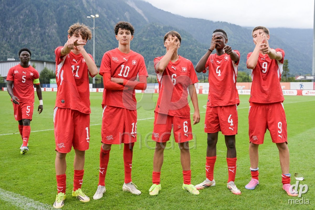 CHUR, SWITZERLAND - September 10: Elon Sinani, Yanis Sadiki, Juan Manuel Acosta Leal, Loic Biaya Selambe and Rafael Rudin of Switzerland celebrate the victory after the International friendly match between Switzerland U16 and Luxembourg U16 at Stade de Chur on September 10,2026 in Chur, Switzerland