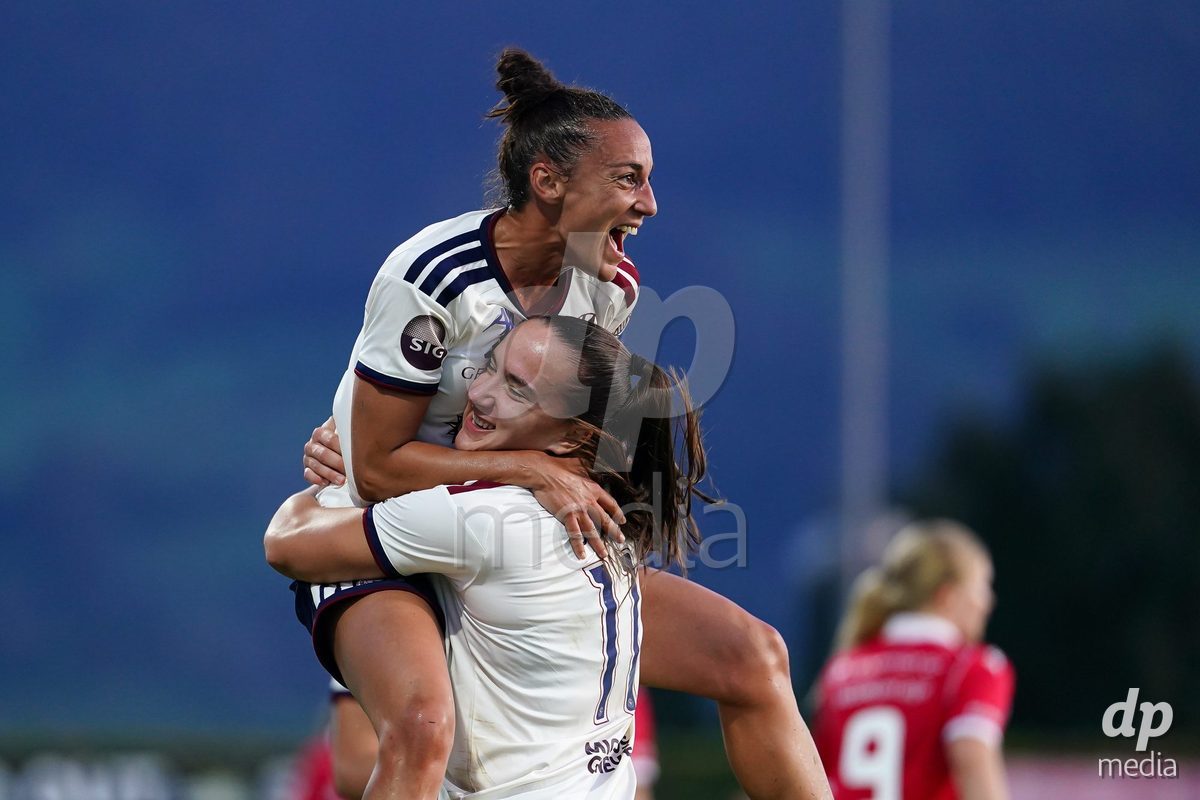Rapperswil, Switzerland - September 12: Paula Serrano of Servette FC Chenois Feminin celebrating with team after scoring teams second goal during the AXA Women's Super League match between FC Rapperswil-Jona and Servette FC Chenois Feminin at Stadion Grünfeld on September 12, 2026 in Rapperswil, Switzerland.