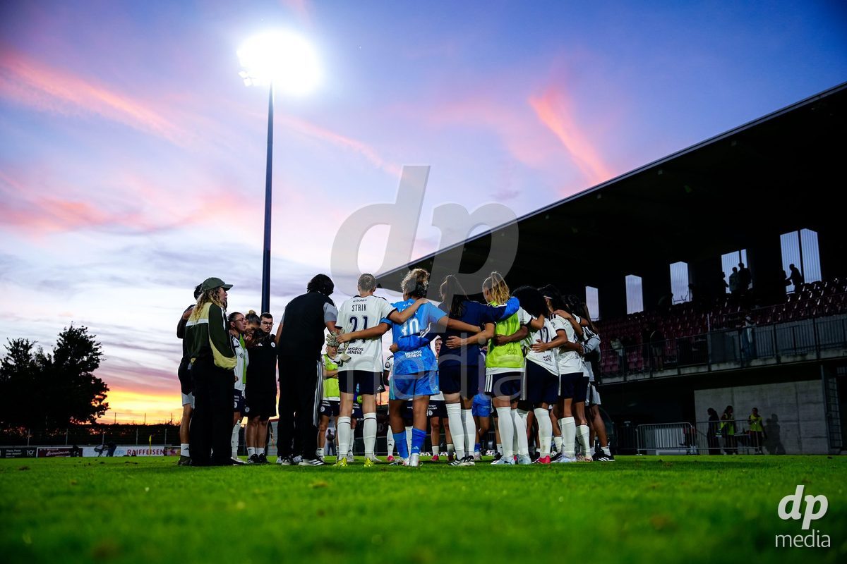 Rapperswil, Switzerland - September 12: Servette FC Chenois Feminin after winning the AXA Women's Super League match between FC Rapperswil-Jona and Servette FC Chenois Feminin at Stadion Grünfeld on September 12, 2026 in Rapperswil, Switzerland.
