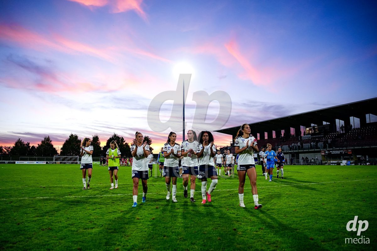Rapperswil, Switzerland - September 12: Servette FC Chenois Feminin after winning the AXA Women's Super League match between FC Rapperswil-Jona and Servette FC Chenois Feminin at Stadion Grünfeld on September 12, 2026 in Rapperswil, Switzerland.