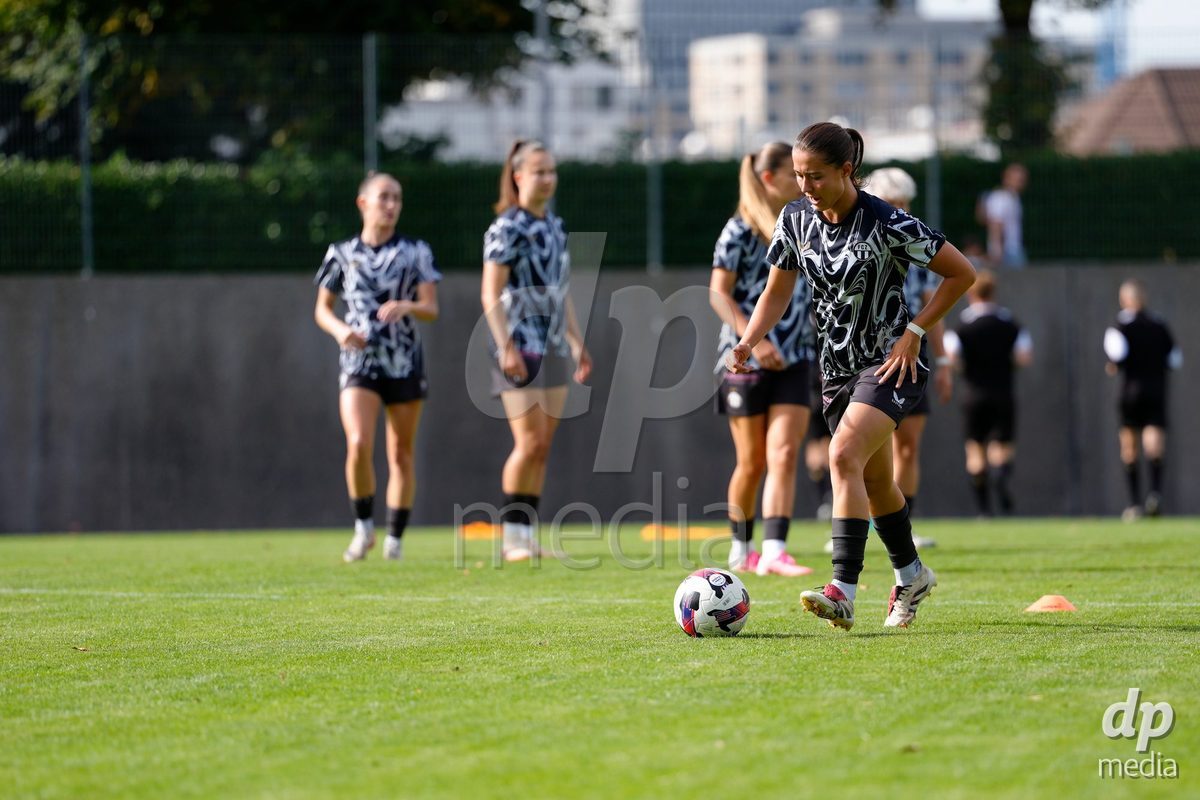 Zurich, Switzerland - September 13: Amelie Schuster of FC Zürich during warmup before the AXA Women's Super League match between FC Zurich and FC Basel 1893 at Stadion Letzigrund on September 13, 2026 in Zurich, Switzerland.