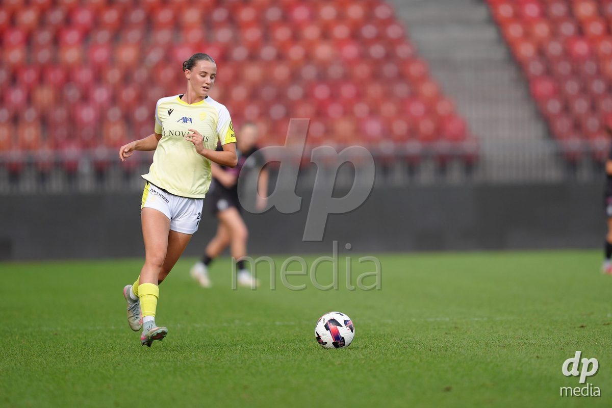 Zurich, Switzerland - September 13: Mia Franziska Bennewitz of FC Basel 1893 during the AXA Women's Super League match between FC Zurich and FC Basel 1893 at Stadion Letzigrund on September 13, 2026 in Zurich, Switzerland.
