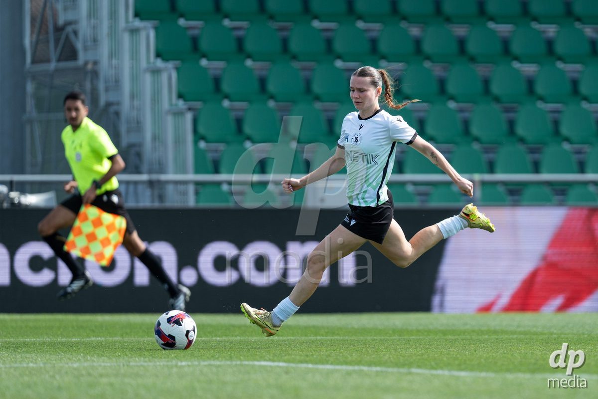 YVERDON-LES-BAINS - SWITZERLAND - SEPTEMBER 13 : Michelle Sager of Yverdon Sport Women during the AXA Women's Super League match between Yverdon Sport Women and FC Aarau Frauen at Stade Municipal on September 13, 2026 in Yverdon-les-Bains, Switzerland.
