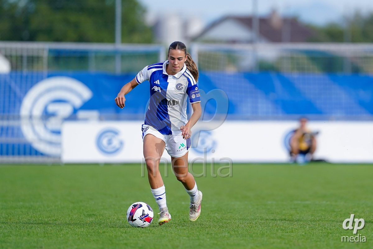 NIEDERHASLI, SWITZERLAND - September 13: Emma Egli of GC Frauenfussball controls the ball during the AXA Women's Super League match between GC Frauenfussball and FC Luzern at GC Campus on September 13, 2026 in Niederhasli, Switzerland.