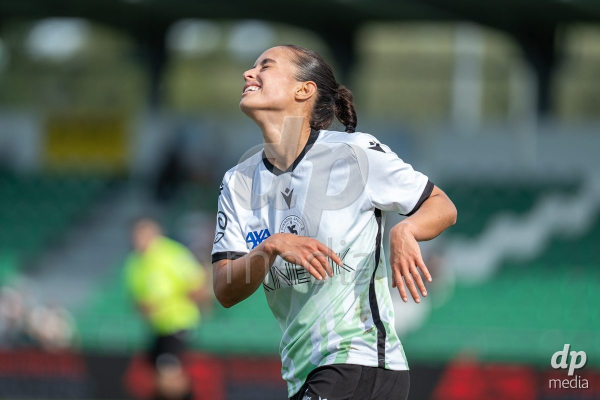YVERDON-LES-BAINS - SWITZERLAND - SEPTEMBER 13 : Ines Khiri of Yverdon Sport Women after missing a goal opportunity during the AXA Women's Super League match between Yverdon Sport Women and FC Aarau Frauen at Stade Municipal on September 13, 2026 in Yverdon-les-Bains, Switzerland.