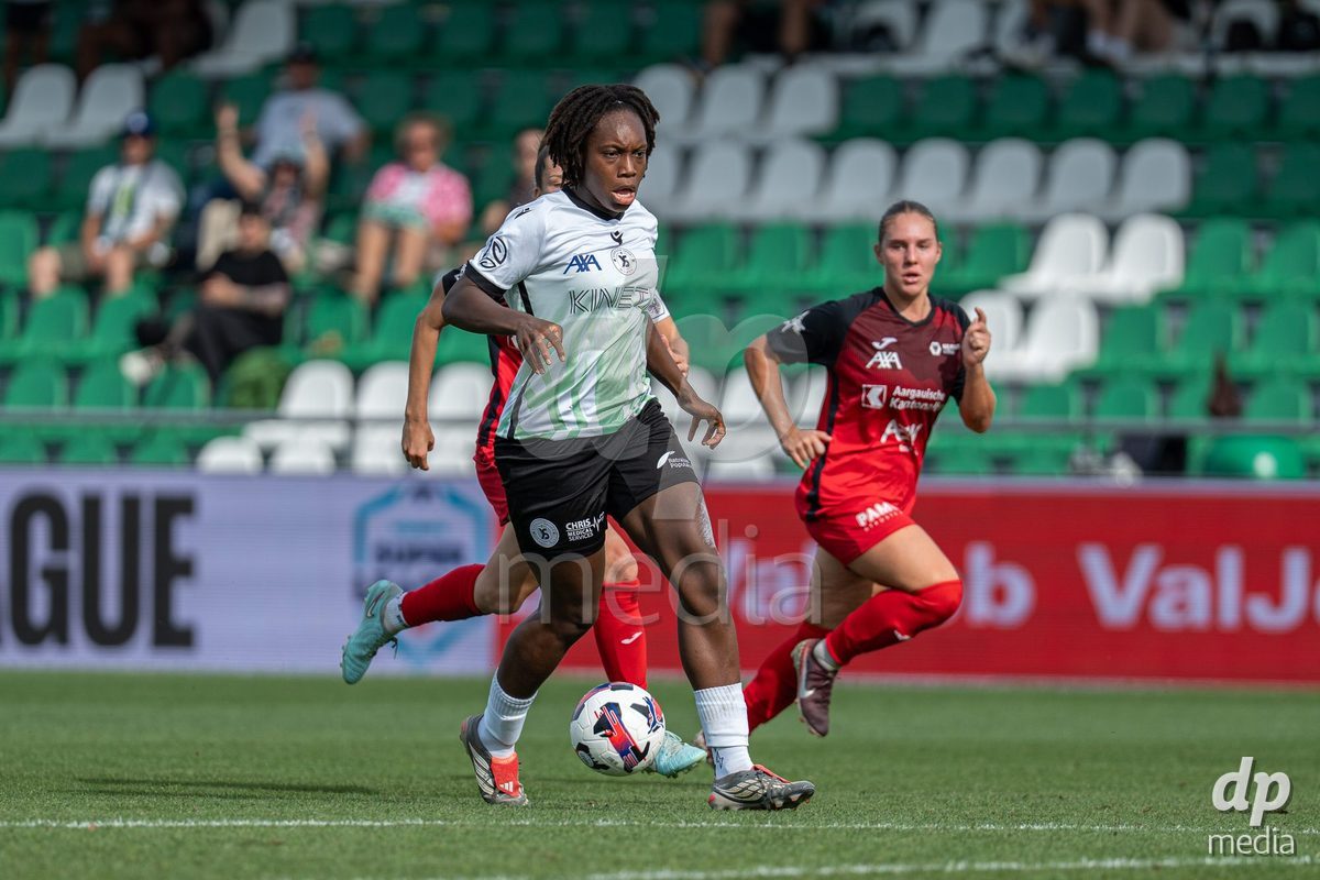 YVERDON-LES-BAINS - SWITZERLAND - SEPTEMBER 13 : Maeva Sogan of Yverdon Sport Women drives the ball during the AXA Women's Super League match between Yverdon Sport Women and FC Aarau Frauen at Stade Municipal on September 13, 2026 in Yverdon-les-Bains, Switzerland.