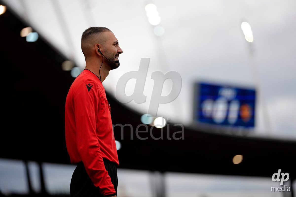 Zurich, Switzerland - September 13: Assistant Referee 2 Nico Rechsteiner during the AXA Women's Super League match between FC Zurich and FC Basel 1893 at Stadion Letzigrund on September 13, 2026 in Zurich, Switzerland.