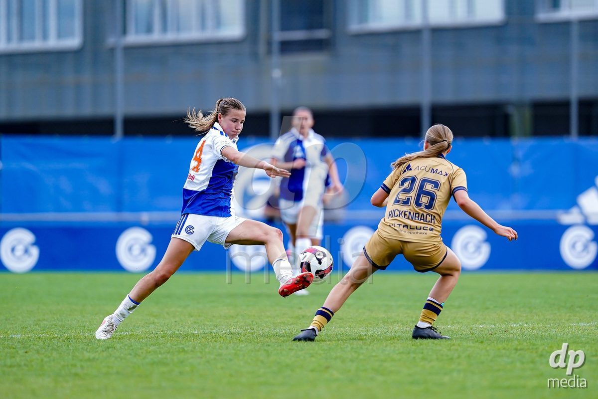 NIEDERHASLI, SWITZERLAND - September 13: Giulia Looser of GC Frauenfussball in action during the AXA Women's Super League match between GC Frauenfussball and FC Luzern at GC Campus on September 13, 2026 in Niederhasli, Switzerland.
