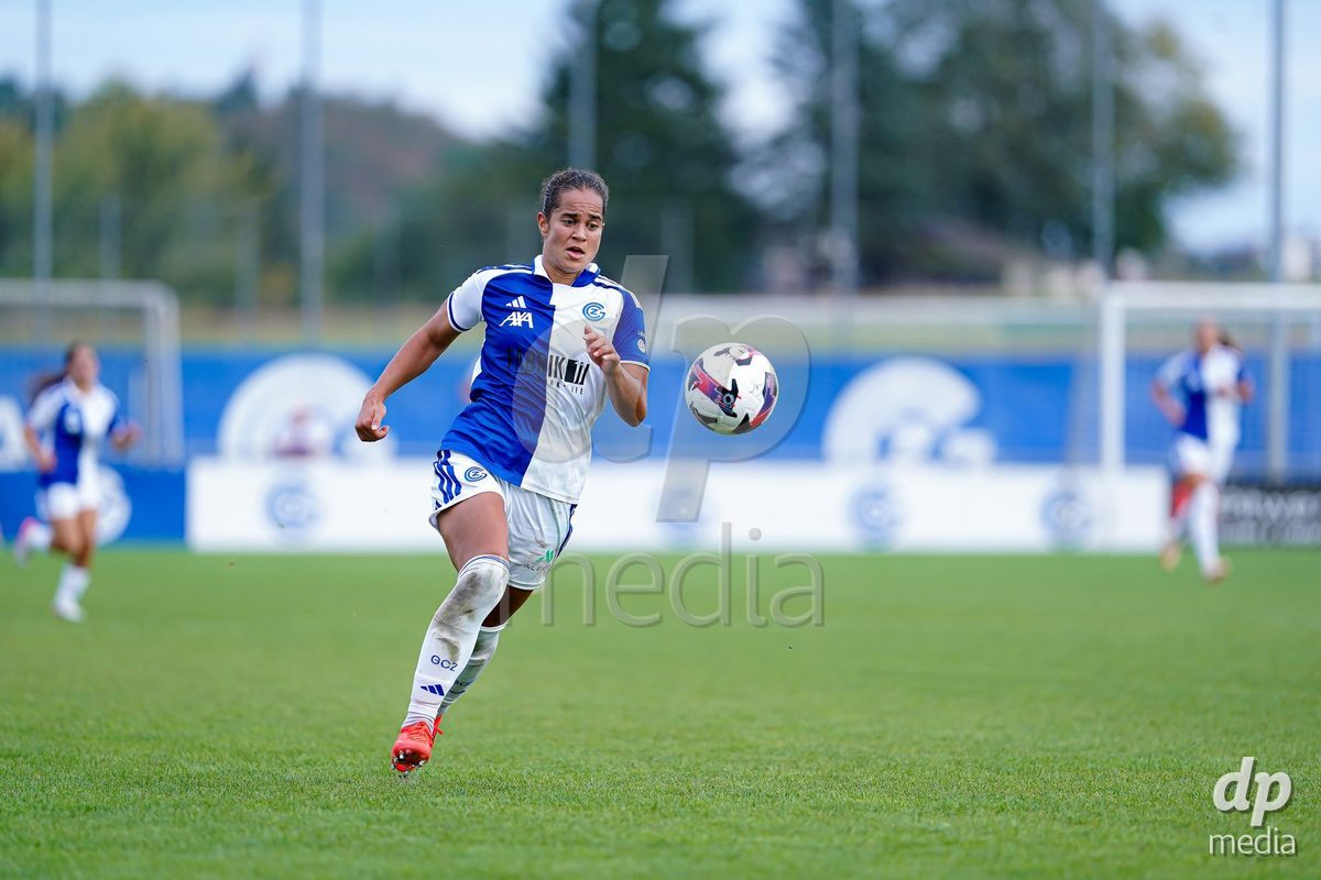 NIEDERHASLI, SWITZERLAND - September 13: Kayla Mckenna of GC Frauenfussball in action during the AXA Women's Super League match between GC Frauenfussball and FC Luzern at GC Campus on September 13, 2026 in Niederhasli, Switzerland.