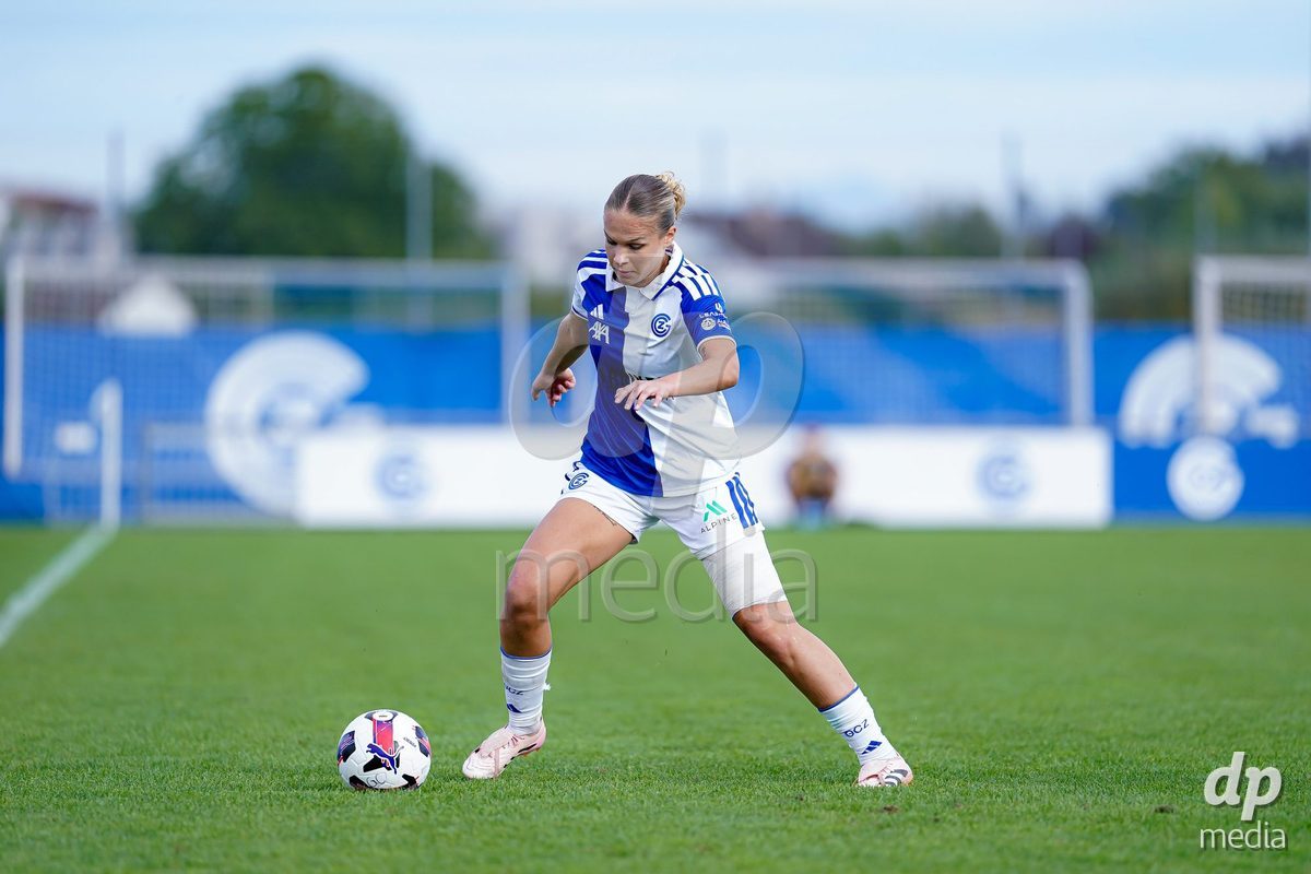 NIEDERHASLI, SWITZERLAND - September 13: Ella Ljustina of GC Frauenfussball controls the ball during the AXA Women's Super League match between GC Frauenfussball and FC Luzern at GC Campus on September 13, 2026 in Niederhasli, Switzerland.