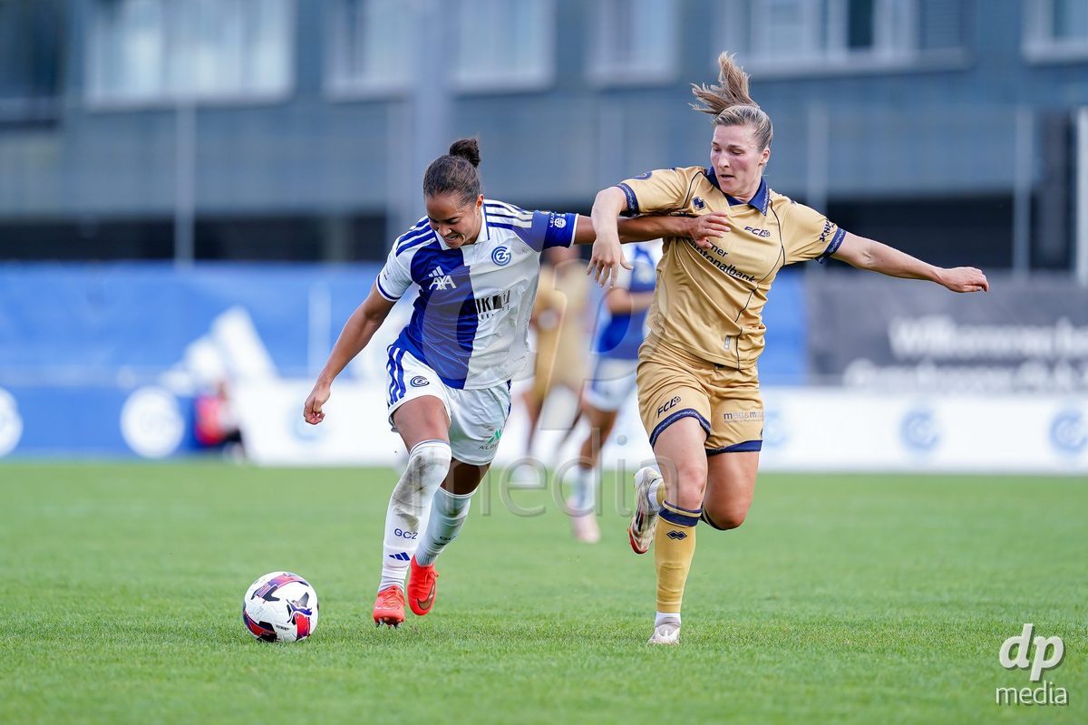 NIEDERHASLI, SWITZERLAND - September 13: Katja Nicola Orschmann of FC Luzern (R) and Kayla Mckenna of GC Frauenfussball (L) battle for the ball during the AXA Women's Super League match between GC Frauenfussball and FC Luzern at GC Campus on September 13, 2026 in Niederhasli, Switzerland.