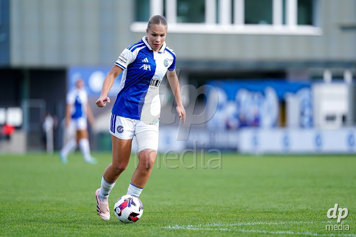 NIEDERHASLI, SWITZERLAND - September 13: Ella Ljustina of GC Frauenfussball controls the ball during the AXA Women's Super League match between GC Frauenfussball and FC Luzern at GC Campus on September 13, 2026 in Niederhasli, Switzerland.
