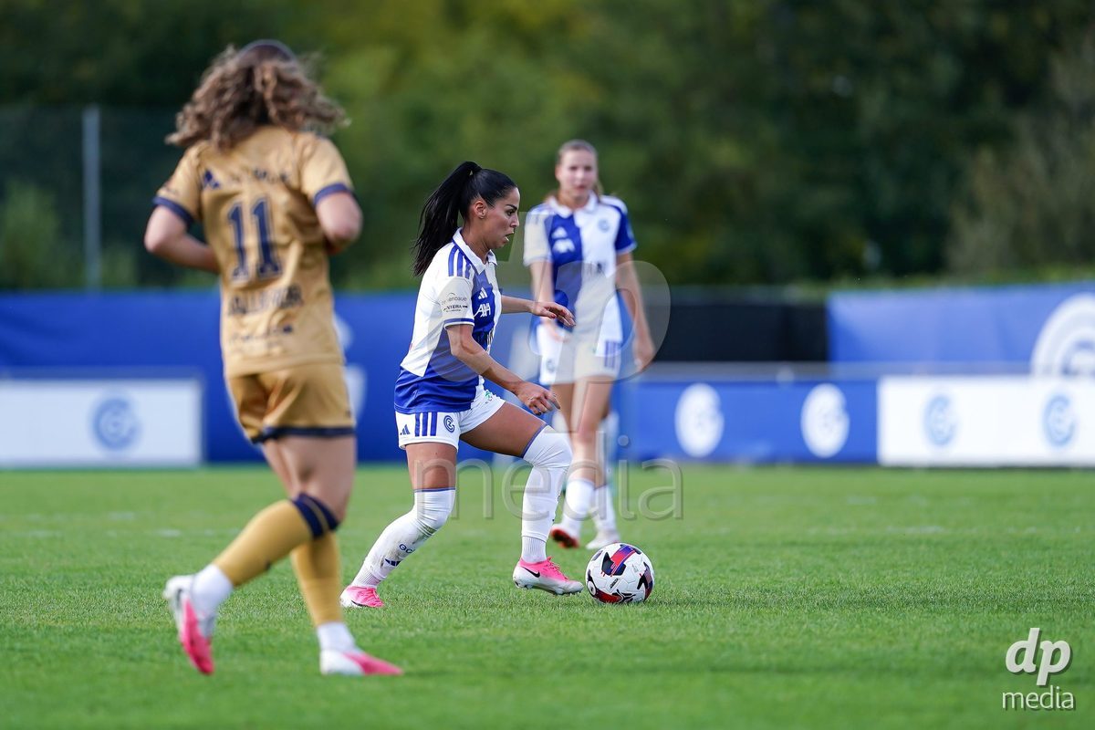 NIEDERHASLI, SWITZERLAND - September 13: Qendresa Krasniqi of GC Frauenfussball controls the ball during the AXA Women's Super League match between GC Frauenfussball and FC Luzern at GC Campus on September 13, 2026 in Niederhasli, Switzerland.