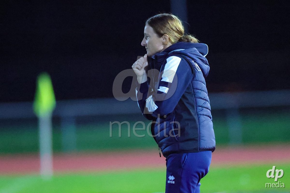 LUZERN, SWITZERLAND - SEPTEMBER 18: Luzia Odermatt (Cheftrainerin, FC Luzern) during the AXA Women's Super League match between FC Luzern and FC Yverdon Women at Hubelmatt on September 18, 2026 in Luzern, Switzerland.