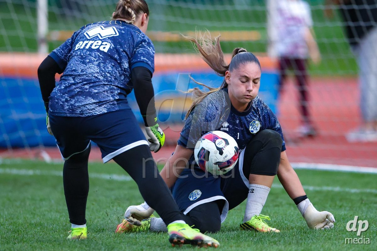 LUZERN, SWITZERLAND - SEPTEMBER 18: Lea Kramoviku (1, FC Luzern) during the pre-match warum-up at during the AXA Women's Super League match between FC Luzern and FC Yverdon Women at Hubelmatt on September 18, 2026 in Luzern, Switzerland.