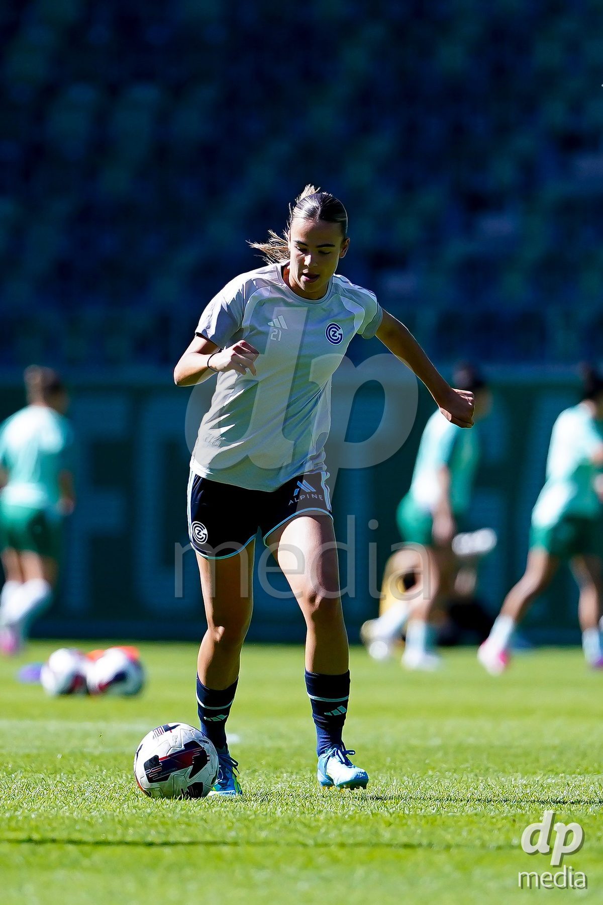 ST. GALLEN, SWITZERLAND - SEPTEMBER 19: Players of GC Frauenfussball warming up during the AXA Women's Super League match between FC St. Gallen 1879 and GC Frauenfussball at Berit Sitterstadion on September 19, 2026 in St. Gallen, Switzerland.