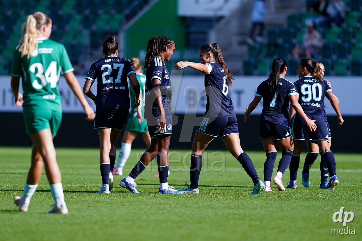 ST. GALLEN, SWITZERLAND - SEPTEMBER 19: Paige Bailey-Gayle of GC Frauenfussball celebrating with team after scoring teams first goal during the AXA Women's Super League match between FC St. Gallen 1879 and GC Frauenfussball at Berit Sitterstadion on September 19, 2026 in St. Gallen, Switzerland.