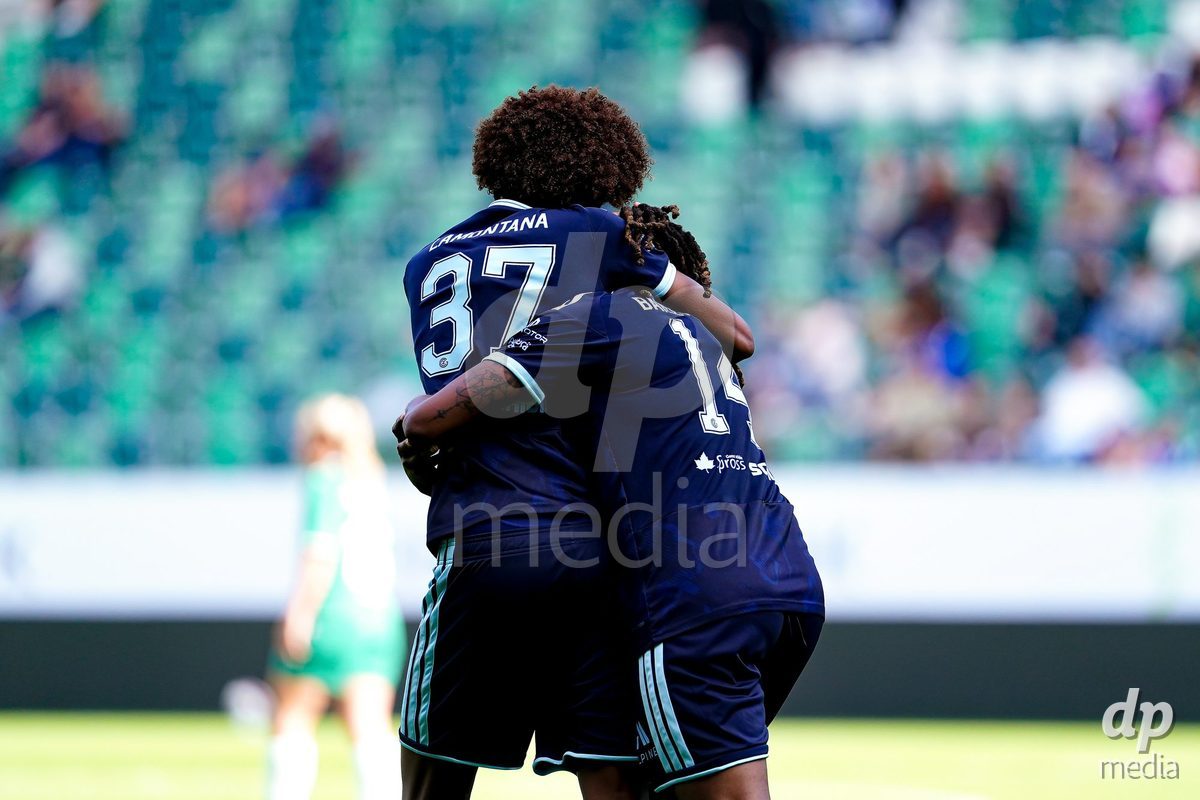 ST. GALLEN, SWITZERLAND - SEPTEMBER 19: Paige Bailey-Gayle of GC Frauenfussball celebrating with team after scoring teams third goal during the AXA Women's Super League match between FC St. Gallen 1879 and GC Frauenfussball at Berit Sitterstadion on September 19, 2026 in St. Gallen, Switzerland.