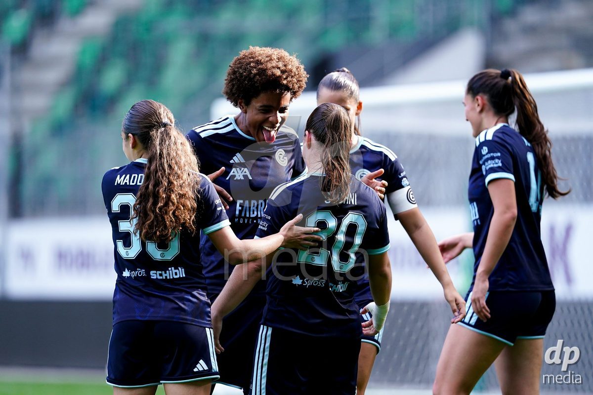 ST. GALLEN, SWITZERLAND - SEPTEMBER 19: Michelle Storni of GC Frauenfussball celebrating with team after scoring teams fourth goal during the AXA Women's Super League match between FC St. Gallen 1879 and GC Frauenfussball at Berit Sitterstadion on September 19, 2026 in St. Gallen, Switzerland.