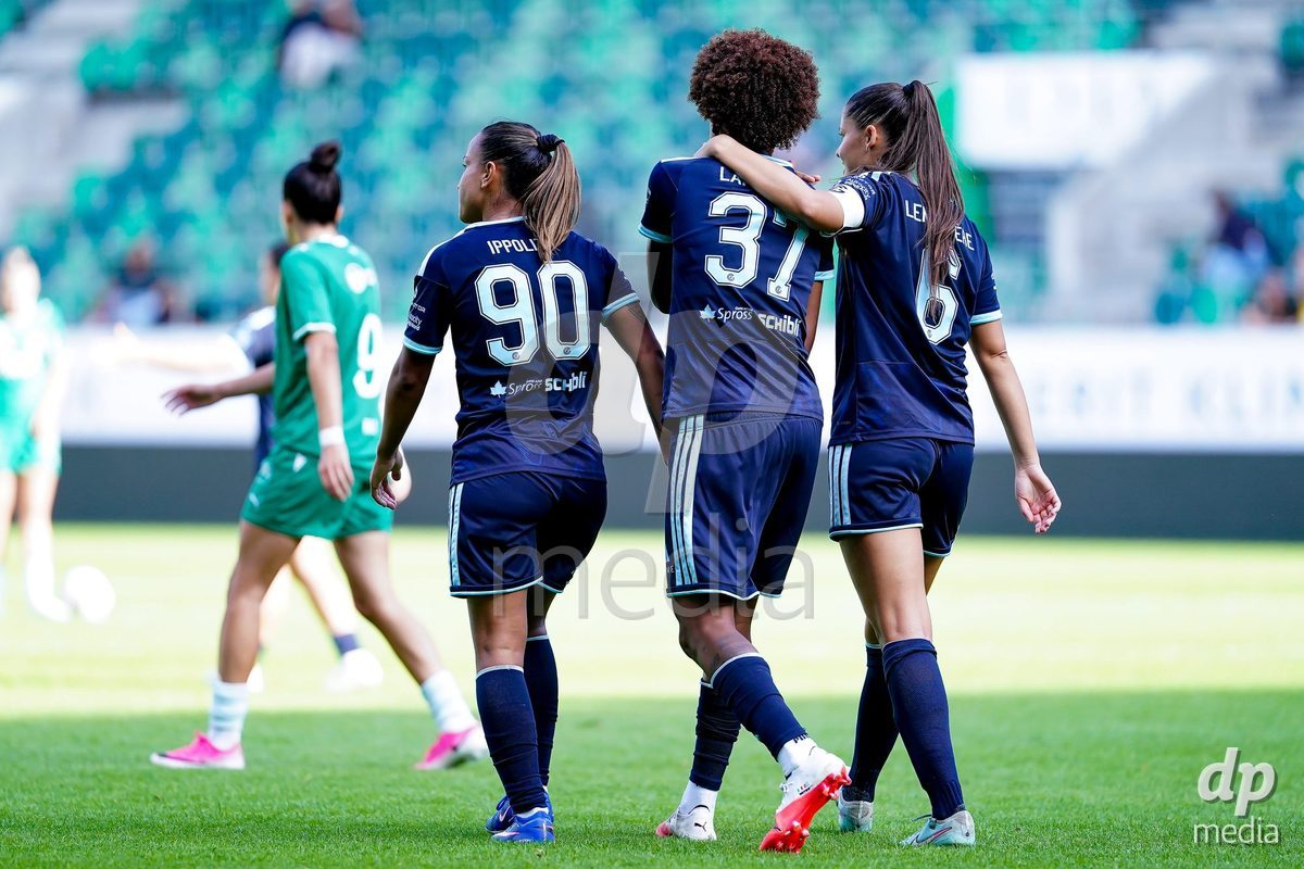 ST. GALLEN, SWITZERLAND - SEPTEMBER 19: Sury Lamontana of GC Frauenfussball celebrating with team after scoring teams second goal during the AXA Women's Super League match between FC St. Gallen 1879 and GC Frauenfussball at Berit Sitterstadion on September 19, 2026 in St. Gallen, Switzerland.