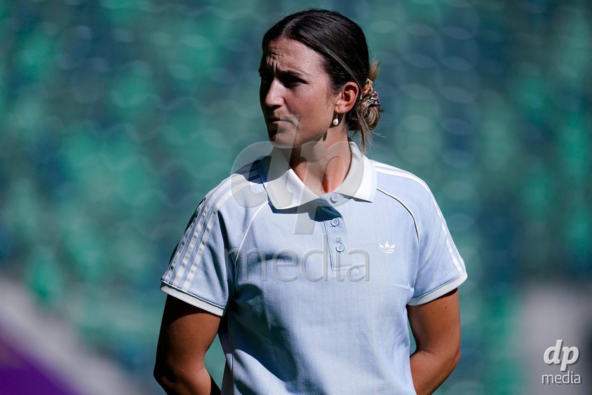ST. GALLEN, SWITZERLAND - SEPTEMBER 19: Laura Vetterlein, Head Coach of GC Frauenfussball, during the AXA Women's Super League match between FC St. Gallen 1879 and GC Frauenfussball at Berit Sitterstadion on September 19, 2026 in St. Gallen, Switzerland.