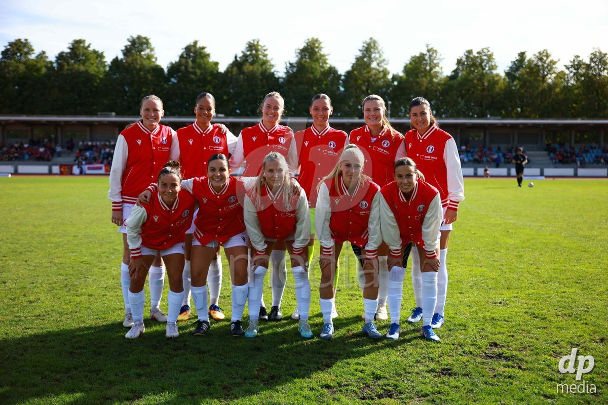 BASEL, SWITZERLAND - September 19: FC Rapperswil-Jona players team-photo during the AXA Women's Super League match between FC Basel and FC Rapperswil-Jona at Leichtathletik-stadion on September 19, 2026 in Basel, Switzerland.