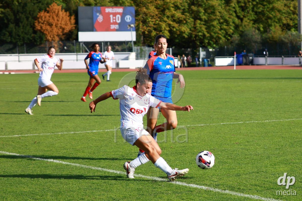 BASEL, SWITZERLAND - September 19: 13 Anna Bove Serra of FC Rapperswil-Jona crossing the ball during the AXA Women's Super League match between FC Basel and FC Rapperswil-Jona at Leichtathletik-stadion on September 19, 2026 in Basel, Switzerland.