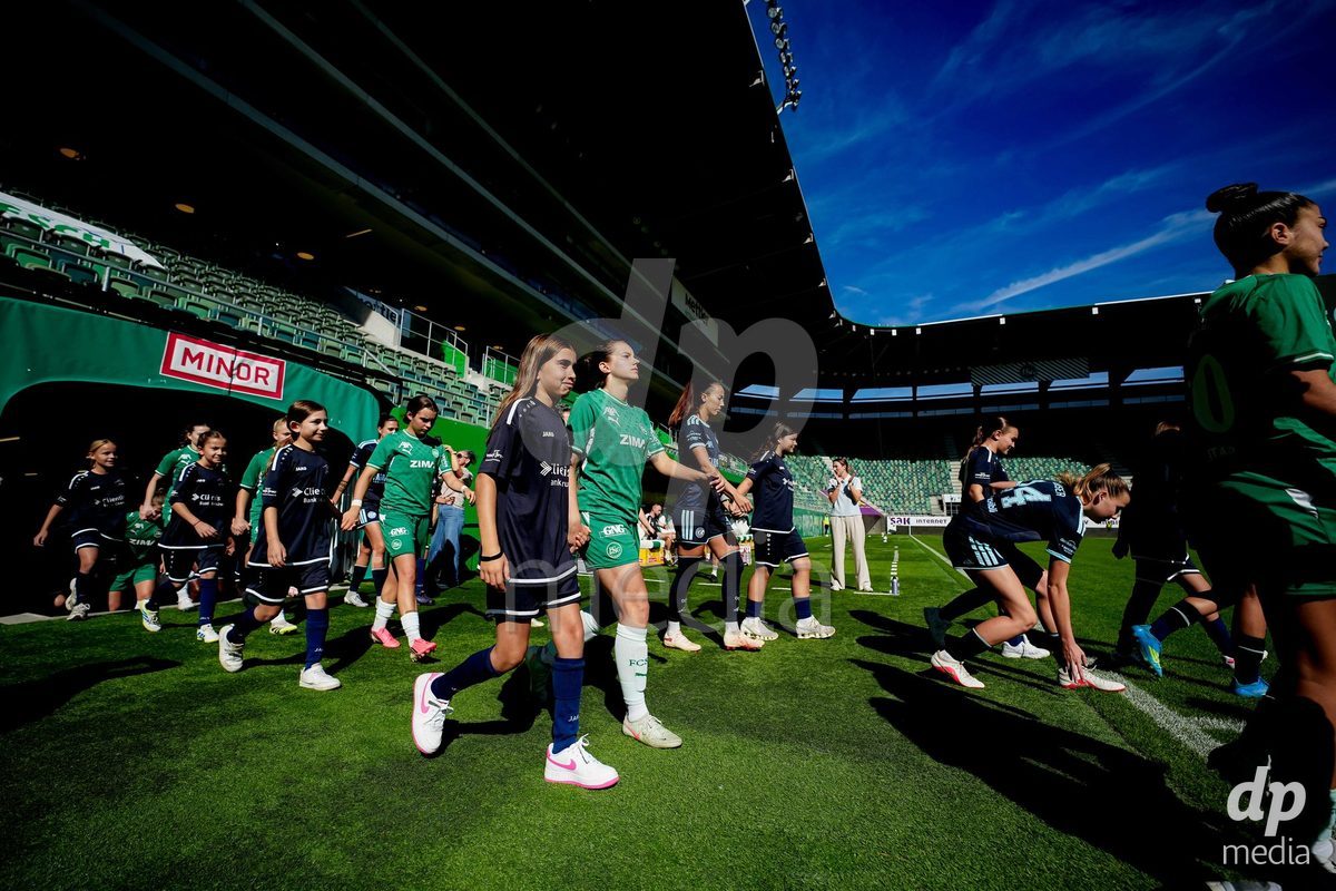 ST. GALLEN, SWITZERLAND - SEPTEMBER 19: Players of St.Gallen 1879 during the AXA Women's Super League match between FC St. Gallen 1879 and GC Frauenfussball at Berit Sitterstadion on September 19, 2026 in St. Gallen, Switzerland.