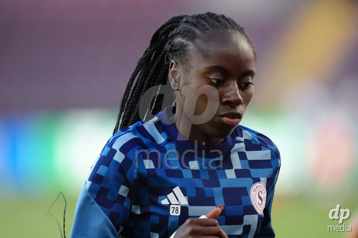 GENEVA, SWITZERLAND - SEPTEMBER 23: Benedicte Simon of Servette FC Chenois Feminin during the UEFA Women's Champions League match between Servette FC Chenois Feminin and OL Lyonnes at Stade de Geneve on September 23, 2026 in Geneva, Switzerland.