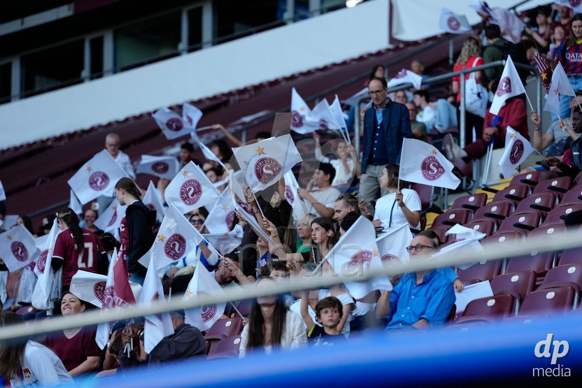 GENEVA, SWITZERLAND - SEPTEMBER 23: Fans of Servette FC Chenois Feminin during the UEFA Women's Champions League match between Servette FC Chenois Feminin and OL Lyonnes at Stade de Geneve on September 23, 2026 in Geneva, Switzerland.