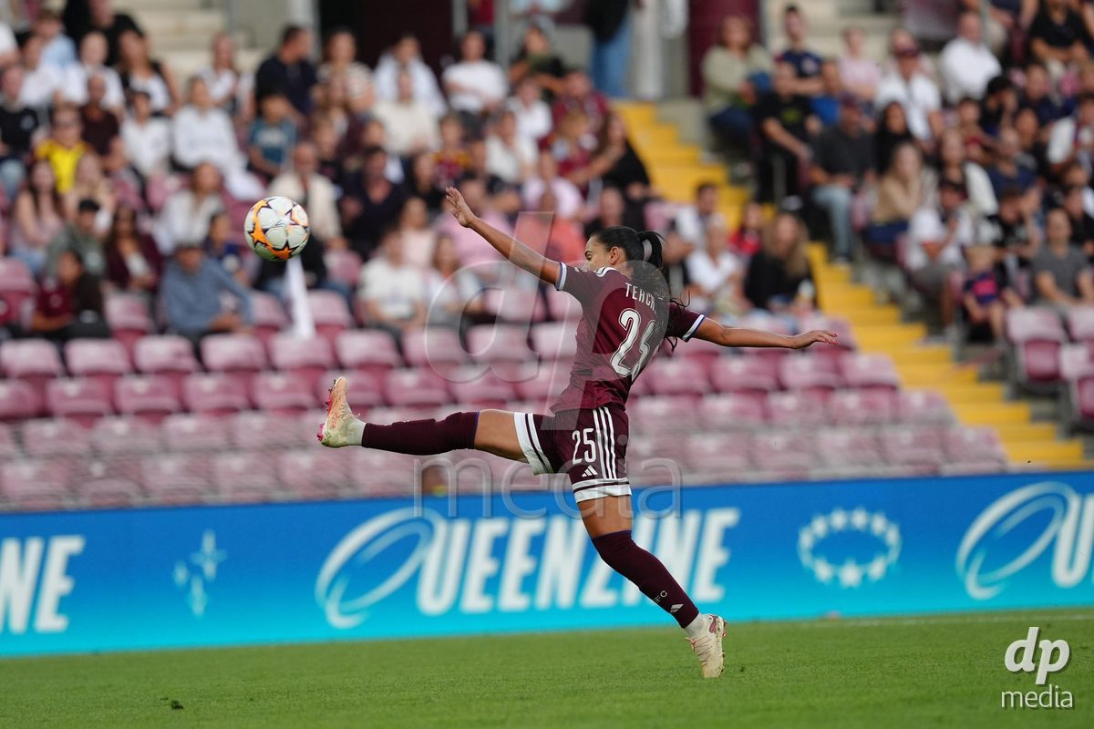 GENEVA, SWITZERLAND - SEPTEMBER 23: Meriame Terchoun of Servette FC Chenois Feminin during the UEFA Women's Champions League match between Servette FC Chenois Feminin and OL Lyonnes at Stade de Geneve on September 23, 2026 in Geneva, Switzerland.