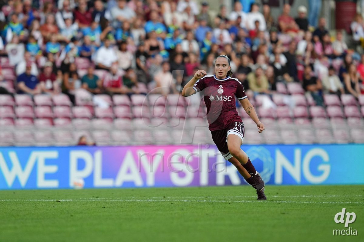 GENEVA, SWITZERLAND - SEPTEMBER 23: Magdalena Sobal of Servette FC Chenois Feminin during the UEFA Women's Champions League match between Servette FC Chenois Feminin and OL Lyonnes at Stade de Geneve on September 23, 2026 in Geneva, Switzerland.