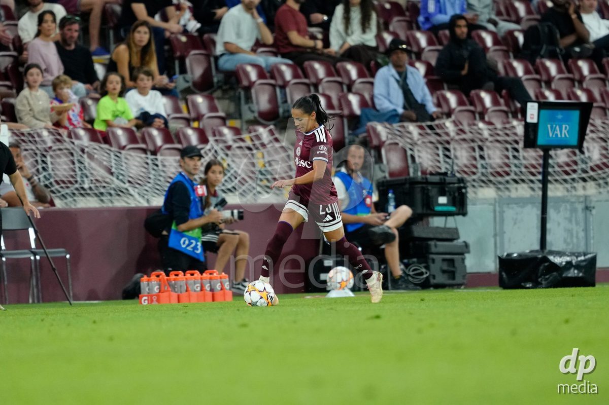 GENEVA, SWITZERLAND - SEPTEMBER 23: Meriame Terchoun of Servette FC Chenois Feminin during the UEFA Women's Champions League match between Servette FC Chenois Feminin and OL Lyonnes at Stade de Geneve on September 23, 2026 in Geneva, Switzerland.
