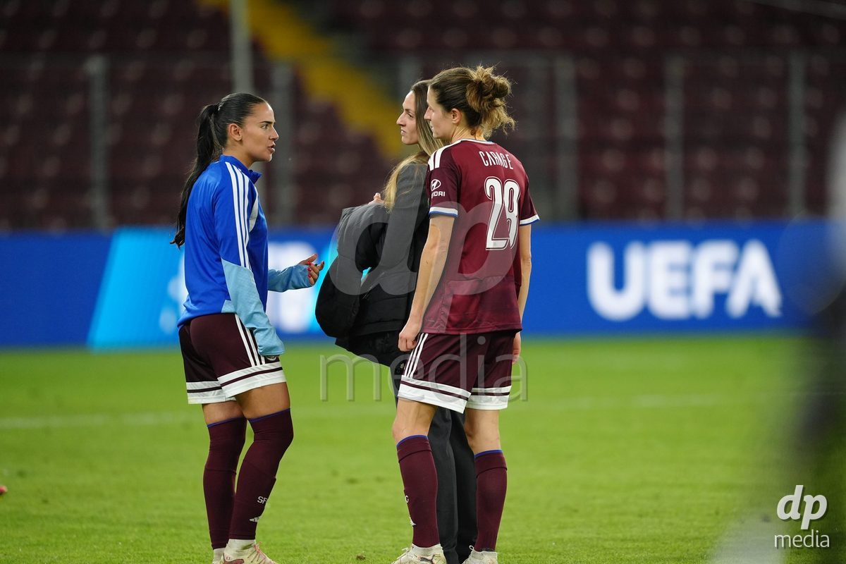 GENEVA, SWITZERLAND - SEPTEMBER 23: Meriame Terchoun and Noemie Carage of Servette FC Chenois Feminin in discussion after the UEFA Women's Champions League match between Servette FC Chenois Feminin and OL Lyonnes at Stade de Geneve on September 23, 2026 in Geneva, Switzerland.