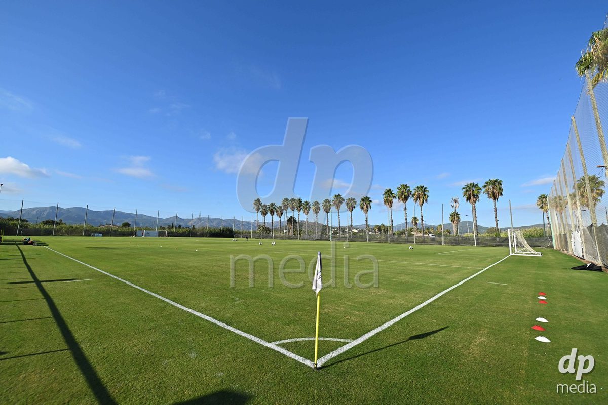 OLIVA NOVA, SPAIN - SEPTEMBER 23: the International Friendly match between Switzerland U17 and Wales U17 at Oliva Nova Sports Center on September 23, 2026 in Oliva Nova, Spain.