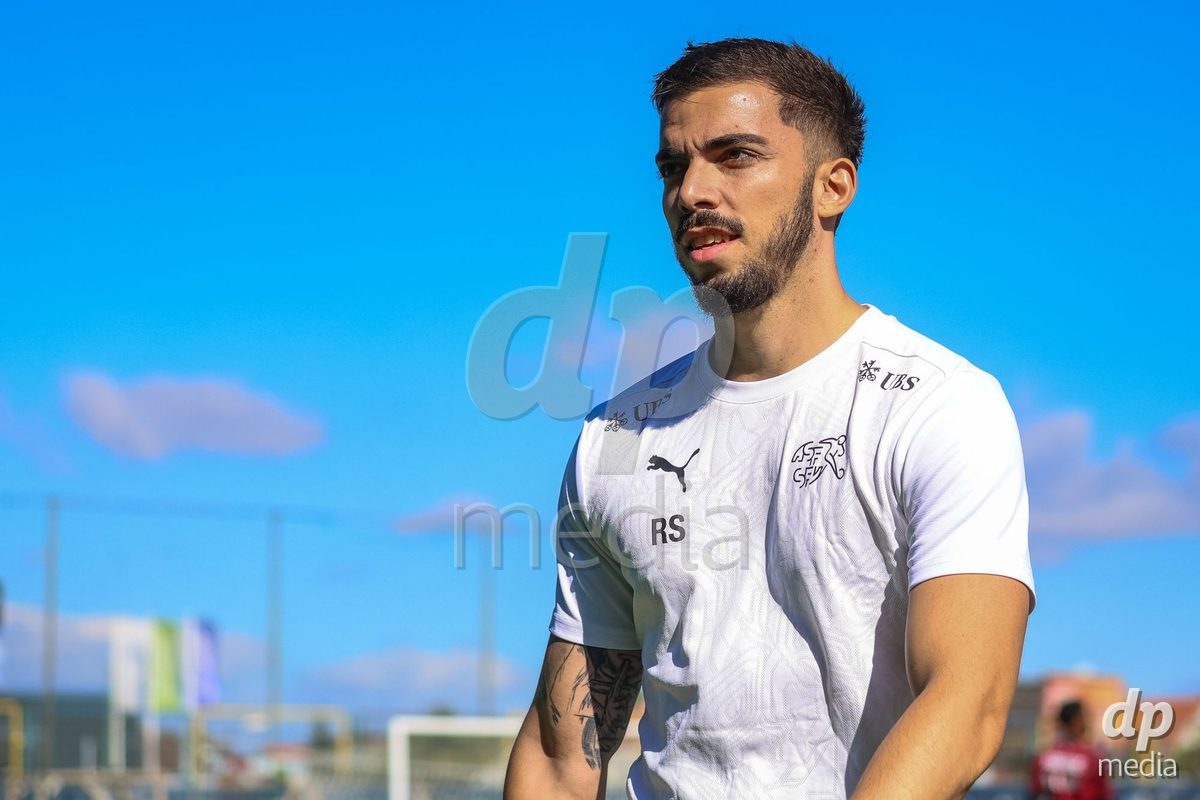 DUNAJSKA LUZNA, SLOVAKIA - SEPTEMBER 25:  Swiss team warm-up International Friendly football match between Switzerland U19 and Poland U19 on September 25, 2026 in Dunajska Luzna, Slovakia.