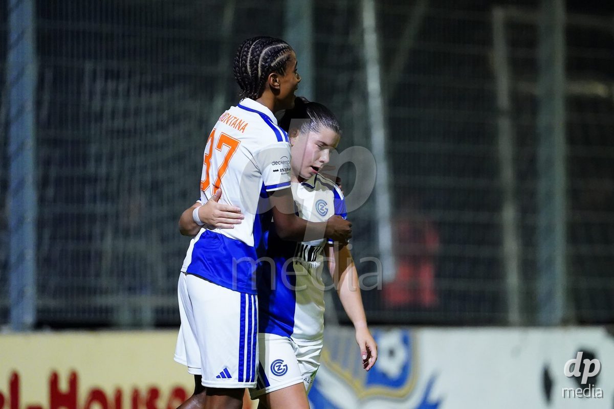 WÄDENSWIL, SWITZERLAND - SEPTEMBER 25: Sury Lamontana of GC Frauenfussball celebrating with team after scoring teams second goal during the AXA Women's Cup match between FC Wädenswil 1 and GC Frauenfussball at Sportplatz Beichlen on September 25, 2026 in Wädenswil.