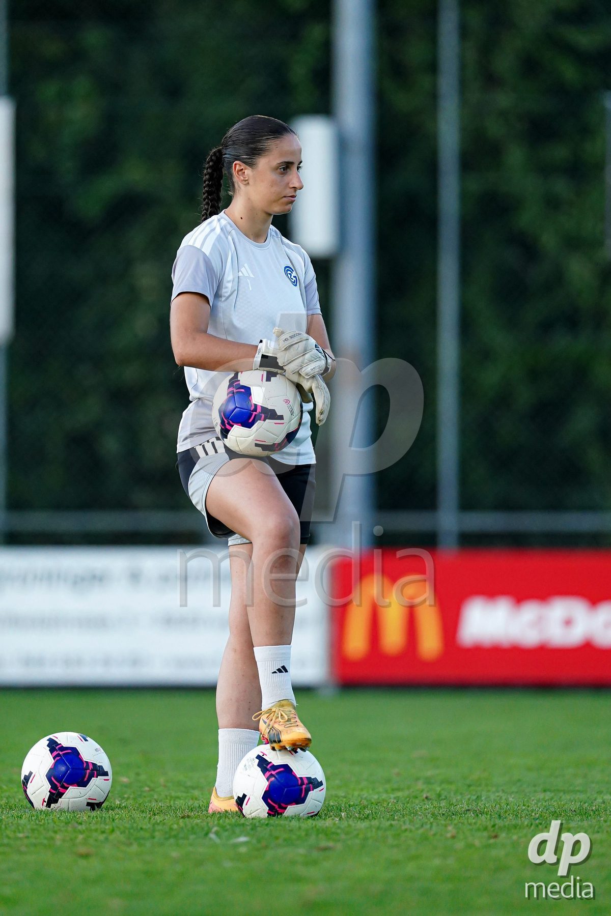 WÄDENSWIL, SWITZERLAND - SEPTEMBER 25: Jimena Vicario Casal of GC Frauenfussball warming up during the AXA Women's Cup match between FC Wädenswil 1 and GC Frauenfussball at Sportplatz Beichlen on September 25, 2026 in Wädenswil.