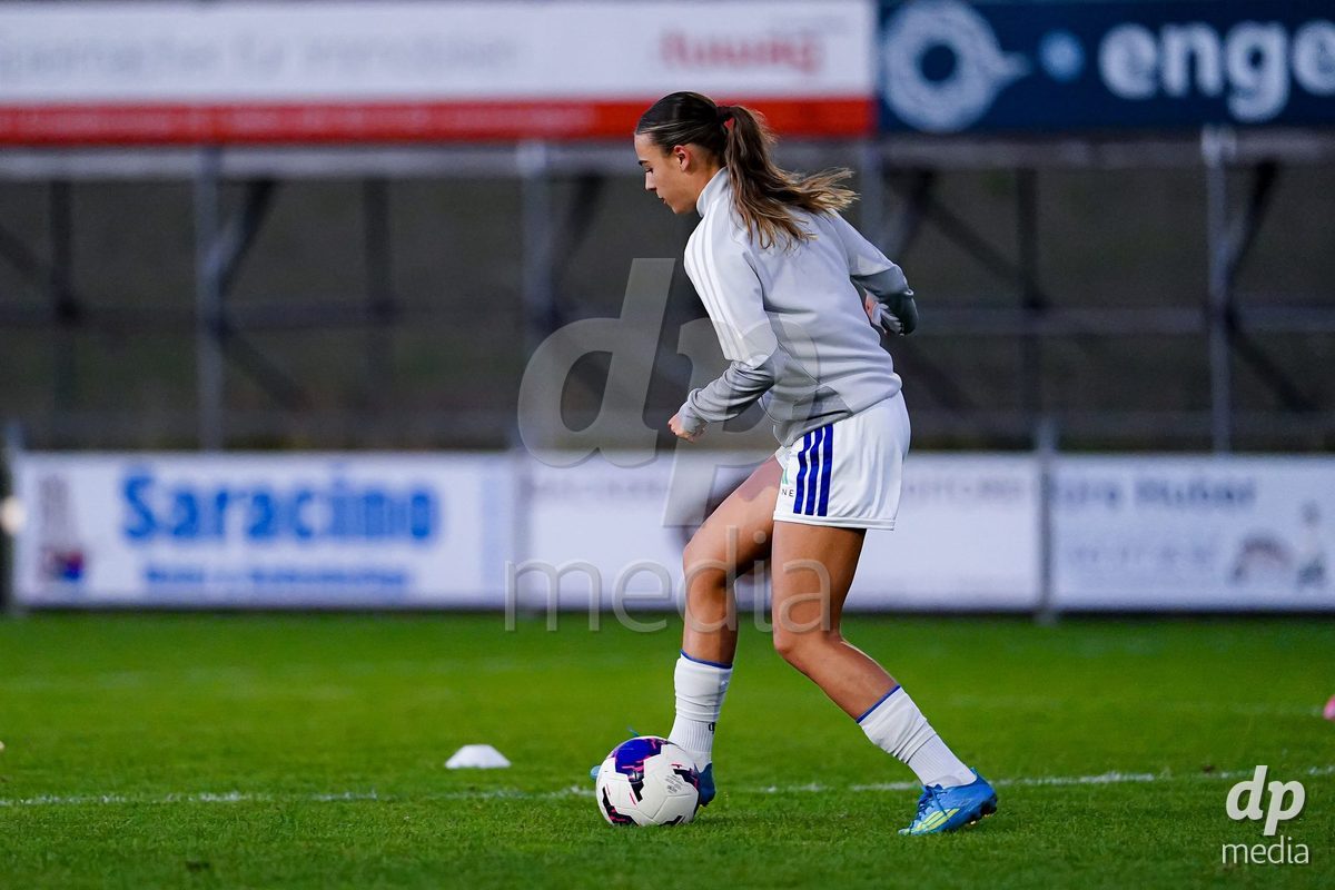 WÄDENSWIL, SWITZERLAND - SEPTEMBER 25: Emma Egli of GC Frauenfussball warming up during the AXA Women's Cup match between FC Wädenswil 1 and GC Frauenfussball at Sportplatz Beichlen on September 25, 2026 in Wädenswil.