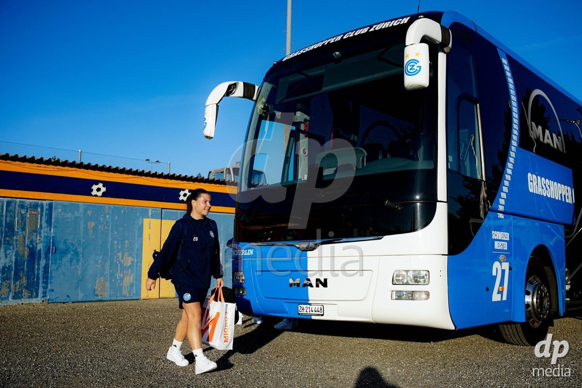 WÄDENSWIL, SWITZERLAND - SEPTEMBER 25: Michelle Storni of GC Frauenfussball arrival during the AXA Women's Cup match between FC Wädenswil 1 and GC Frauenfussball at Sportplatz Beichlen on September 25, 2026 in Wädenswil.