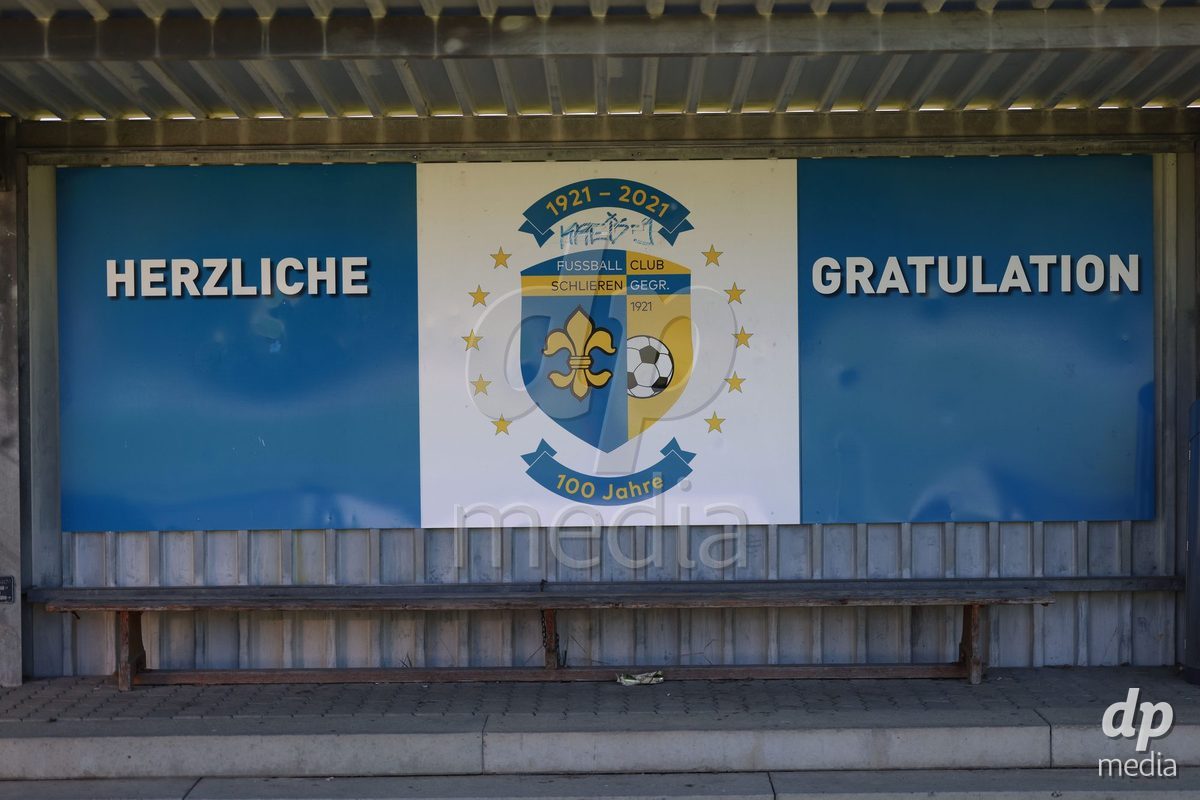 SCHLIEREN, SWITZERLAND - SEPTEMBER 26: Before the AXA Women's Cup match between FC Schlieren and FC St. Gallen at Zelgli on September 26, 2026 in Schlieren, Switzerland.