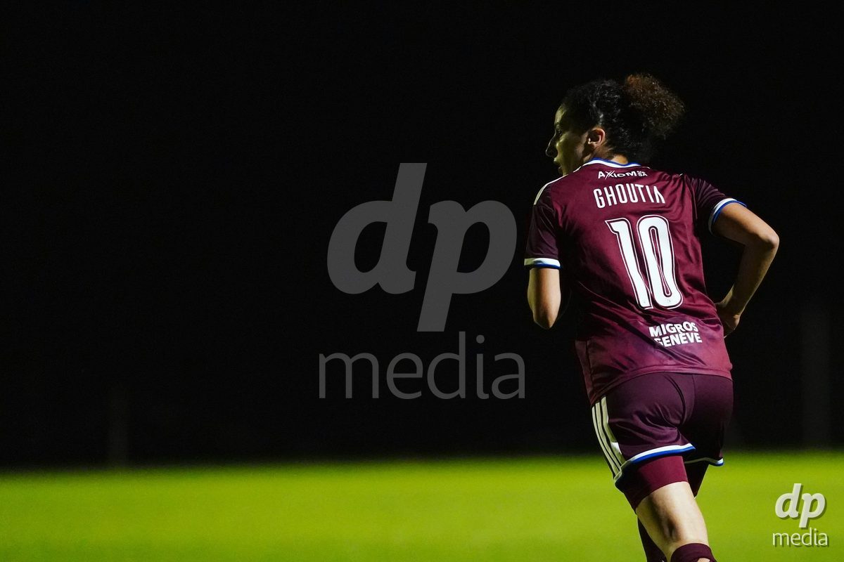 MAGADINO, SWITZERLAND - SEPTEMBER 26:  Ghoutia Karchouni of the Servette FC in action with the ball during the AXA Women's Cup match between AS Gambarogno and Servette FC Chenois Feminin at Centro Sportivo on September 26, 2026 in Magadino.