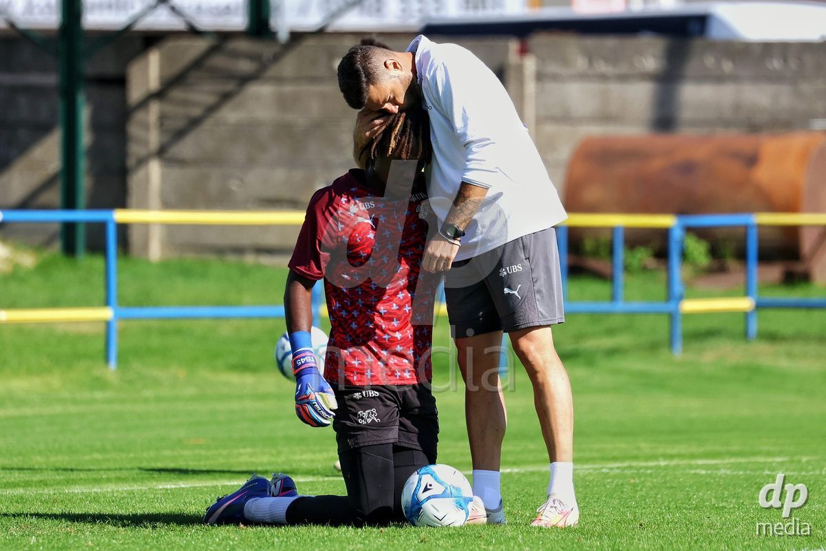 DUNAJSKA LUZNA, SLOVAKIA - SEPTEMBER 25: Theodore Pizarro and Gonzalez the International Friendly football match between Switzerland U19 and Poland U19 on September 25, 2026 in Dunajska Luzna, Slovakia.