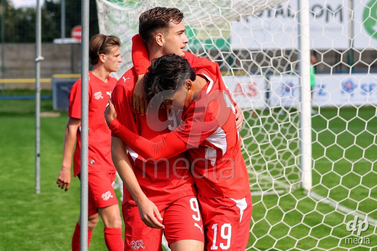 DUNAJSKA LUZNA, SLOVAKIA - SEPTEMBER 25: Ilija DespotoviÄ 9 goal celebration the International Friendly football match between Switzerland U19 and Poland U19 on September 25, 2026 in Dunajska Luzna, Slovakia.