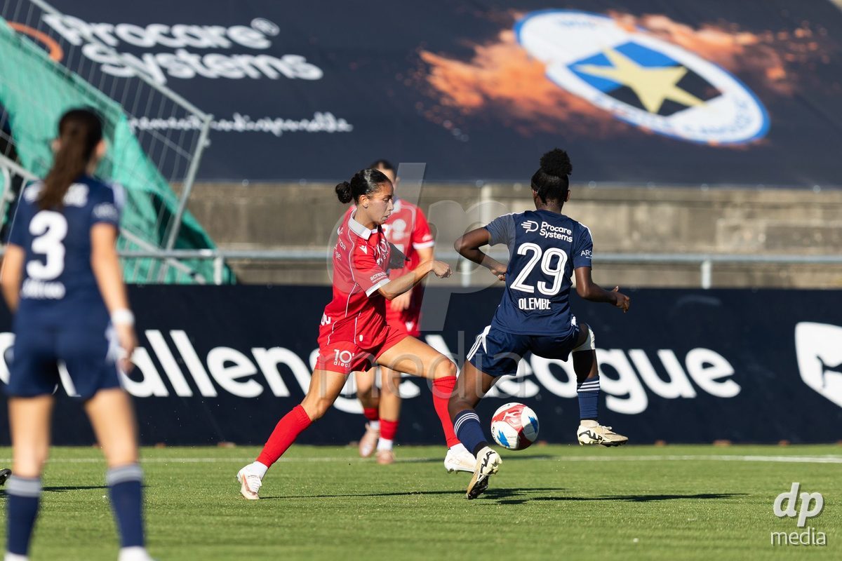 CAROUGE, SWITZERLAND - SEPTEMBER 27: 11 Ramona Kannady of FC Rapperswil-Jona challenging with the ball during the AXA Women's Cup match between Etoile Carouge FC and FC Rapperswil-Jona at Stade de la Fontenette on September 27, 2026 in Carouge, Switzerland.