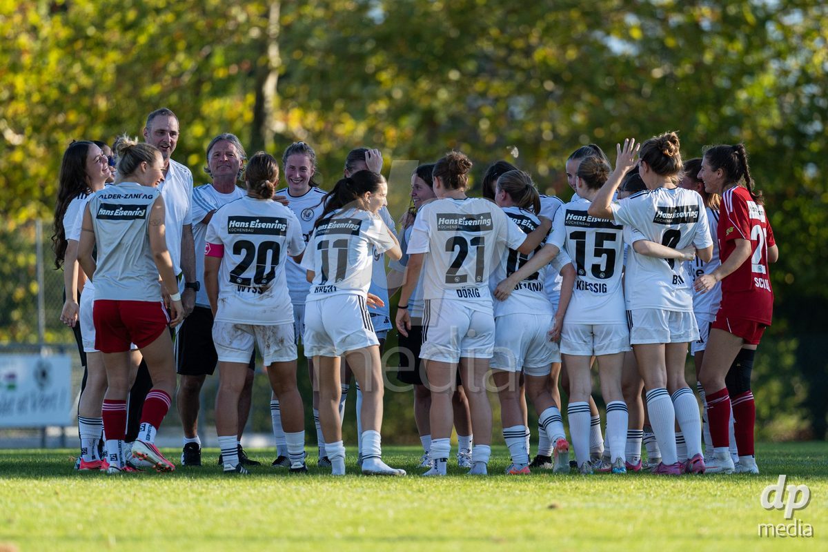 COPPET, SWITZERLAND - SEPTEMBER 27: FC WIl after winning the AXA Women's Cup match between US Terre Sainte and FC Wil 1900 at Centre sportif des Rojalets on September 27, 2026 in Coppet, Switzerland.